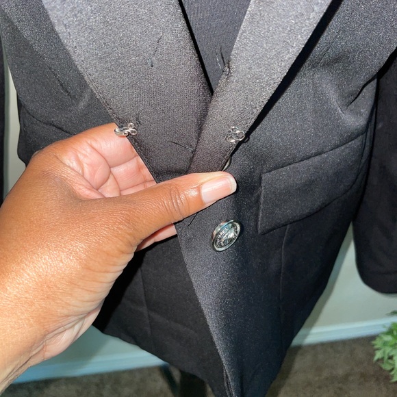 Classy black jacket - Picture 3 of 7